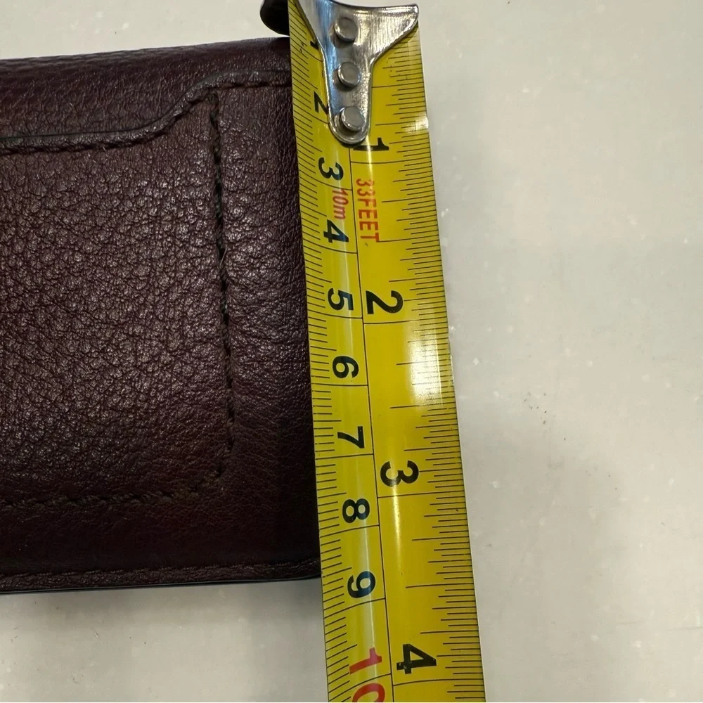 Marc Jacobs New York Bi-Fold Wallet Pebbled Leather Burgundy EUC